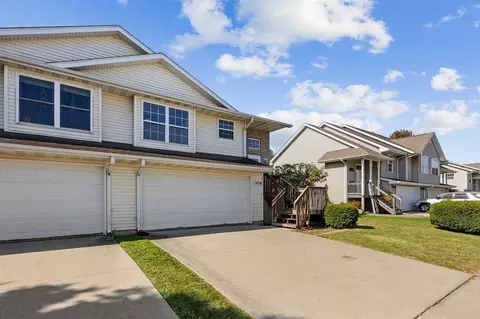 3433 S Jamie Ln, Iowa City, IA 52240
