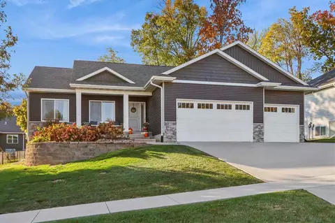 607 Owen St, Tiffin, IA 52340