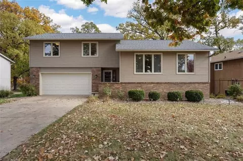 4216 Marilyn Dr NE, Cedar Rapids, IA 52402