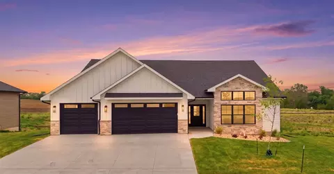 230 Howard Ave NW, Swisher, IA 52338