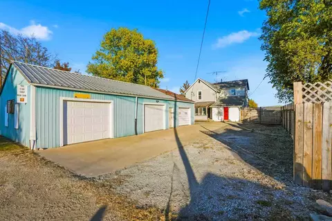 621 N 7th Ave, Washington, IA 52353