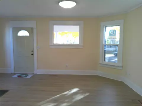 406 E Main St, Washington, IA 52353 photo 11