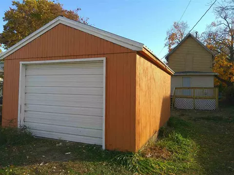 406 E Main St, Washington, IA 52353 photo 22