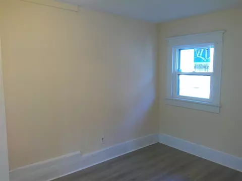 406 E Main St, Washington, IA 52353 photo 12