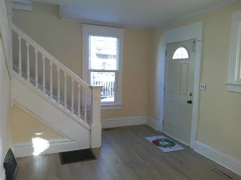 406 E Main St, Washington, IA 52353 photo 2