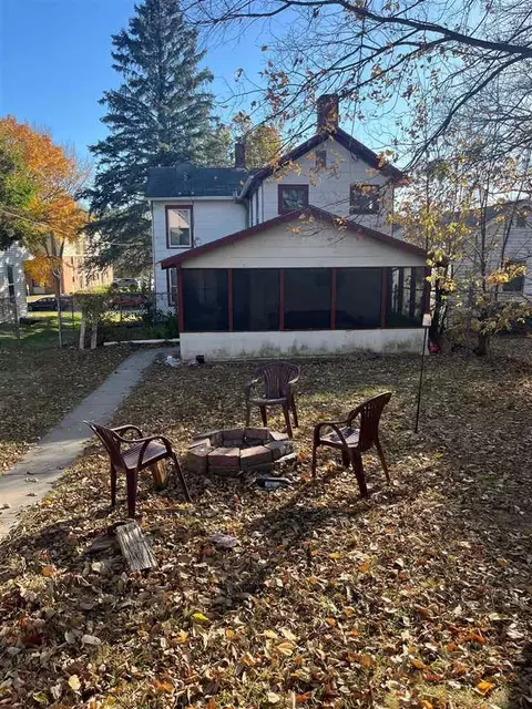818 E Jefferson St, Iowa City, IA 52245