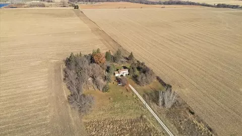 17516 140th St, Randalia, IA 52164