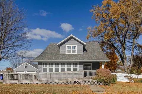 303 E Ave, Kalona, IA 52247
