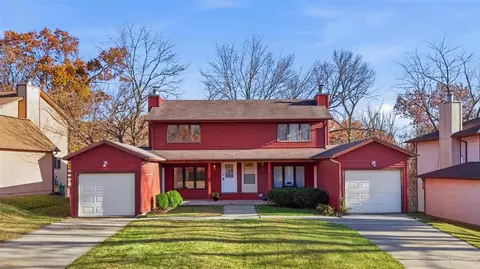1335 Southview Cir, Coralville, IA 52241