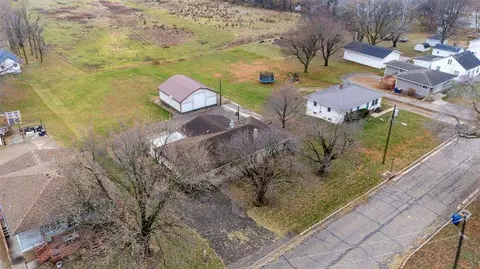 101 South St, Urbana, IA 52345