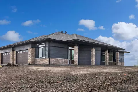 1901 Country Club Dr, Coralville, IA 52241