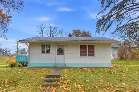 720 W Monroe St, Ainsworth, IA 52201