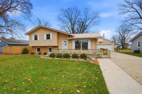 904 S 11th Ave, Washington, IA 52353