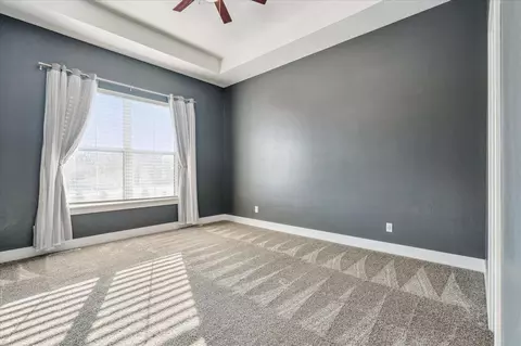 9243 Feather Ridge Pass, Cedar Rapids, IA 52411 photo 16
