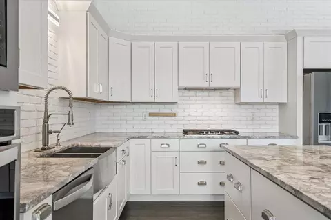 9243 Feather Ridge Pass, Cedar Rapids, IA 52411 photo 11