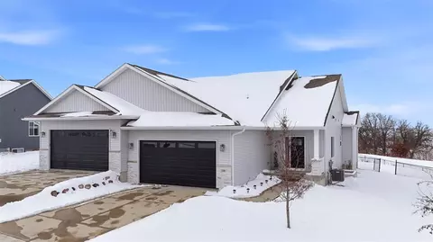 110 Dogwood Ln, Tiffin, IA 52340