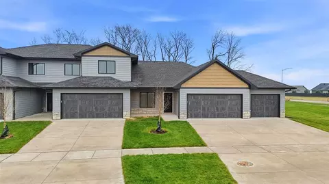 1904 Croell Ave, Tiffin, IA 52340