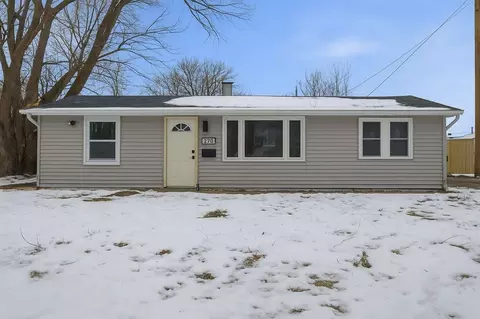 270 Miller Ave SW, Cedar Rapids, IA 52404