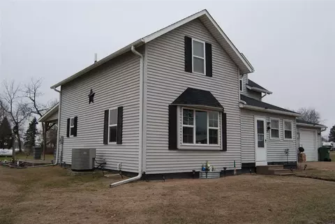 2239 290th St, Wilton, IA 52778