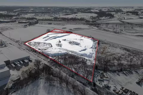 300 Westcor Dr, Coralville, IA 52241