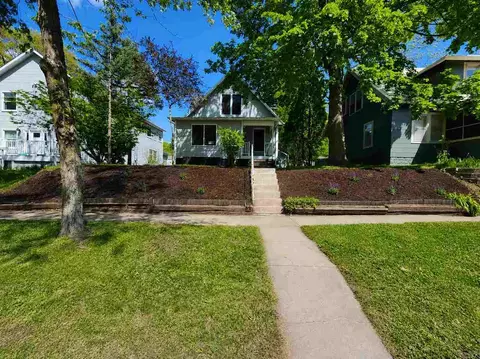 818 Rundell St, Iowa City, IA 52240