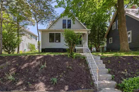 818 Rundell St, Iowa City, IA 52240