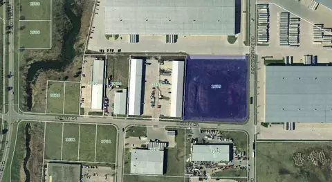 2659 Independence Rd, Iowacity, IA 52240