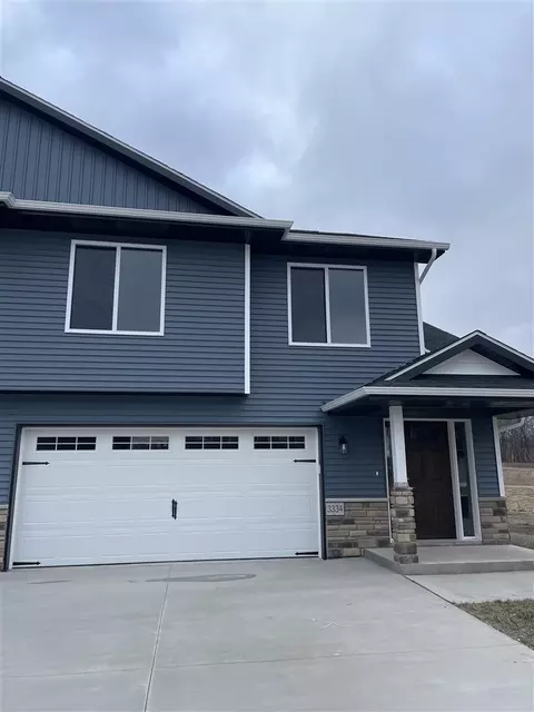 3334 Loethen Ln, Coralville, IA 52241