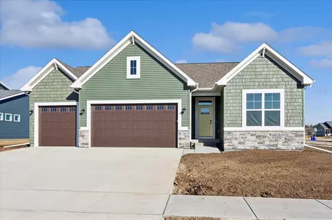 780 Chamberlin Ln, North Liberty, IA 52317