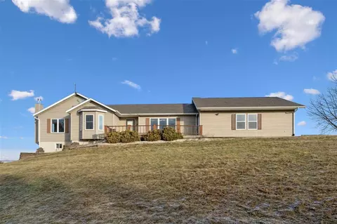 1985 168th St, Marengo, IA 52301