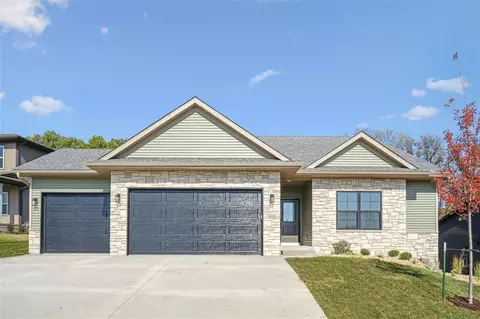 4634 Preston Ln, Iowa City, IA 52246