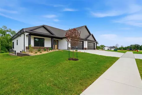 640 Maclan Ct, Iowa City, IA 52246