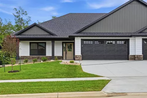 642 Maclan Ct, Iowa City, IA 52246