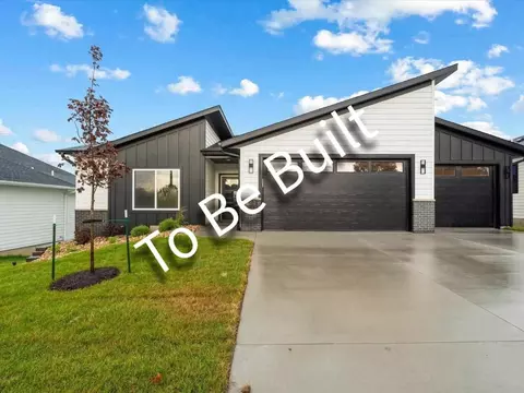 1251 Sand Prairie Dr, Iowa City, IA 52240