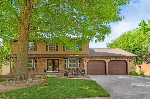 2259 Cae Dr, Iowa City, IA 52246