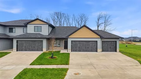 1902 Croell Ave, Tiffin, IA 52340