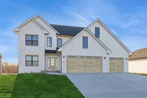837 Heron Dr, Iowa City, IA 52245