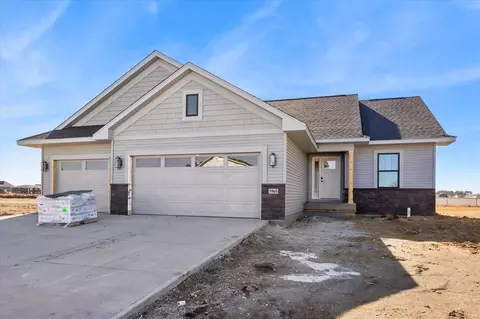 1965 Oak Terrace Ave, North Liberty, IA 52317