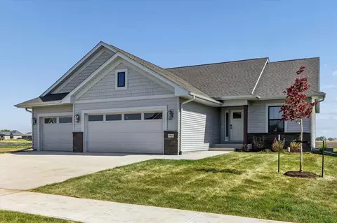 1965 Oak Terrace Ave, North Liberty, IA 52317