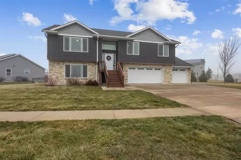 865 Franklin St, North Liberty, IA 52317