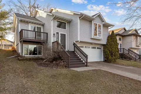 1333 Coll Dr, Iowa City, IA 52246