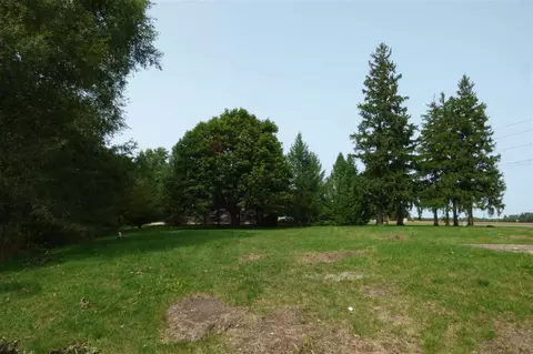 4589 SE Sand Rd, Iowacity, IA 52240
