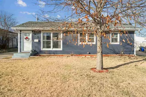 116 Edgewood Rd NW, Cedar Rapids, IA 52405
