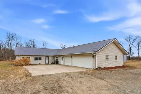 24538 118th St, Columbus Junction, IA 52738