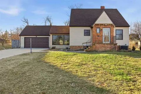 329 Sinclair Ave SE, Cedar Rapids, IA 52403