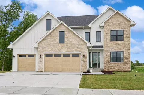 1204 Timber Trl, Solon, IA 52333