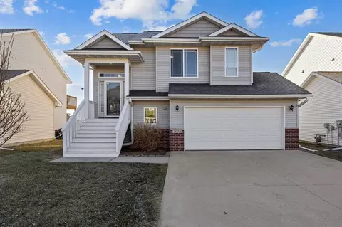 2621 Pinto Ln, Iowa City, IA 52240