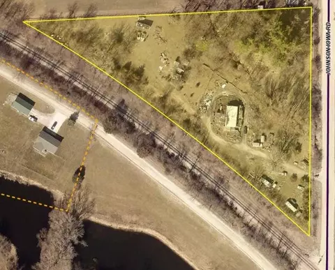 1731 Johnson Iowa Rd, Homestead, IA 52236