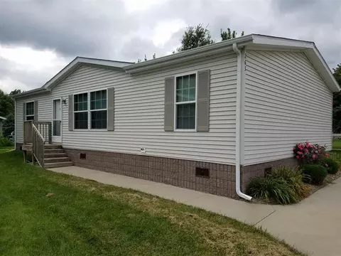 263 Morgan Ct, Iowa City, IA 52240
