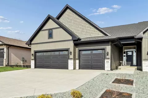 1026 Highland Trl, Solon, IA 52333